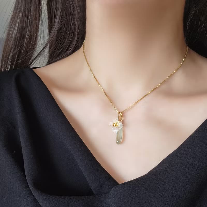 3WAY 宝石によるヤマボウシのネックレス・サージカルステンレス・スライド60cm　山法師