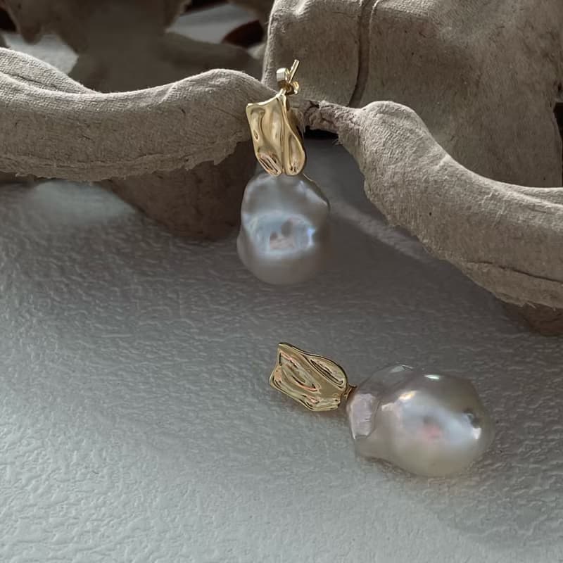 Golden Coins Baroque Pearl Earring 金币巴洛克珍珠耳钉