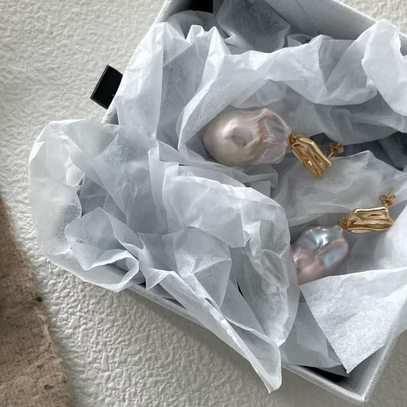 Golden Coins Baroque Pearl Earring 金币巴洛克珍珠耳钉