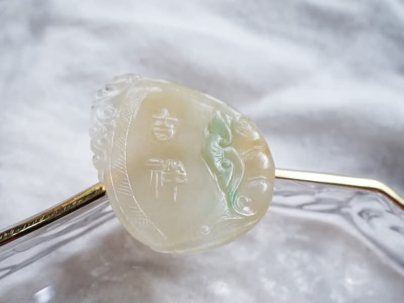 吉祥如意三彩玉墜・翡翠・緬甸玉 ・天然石