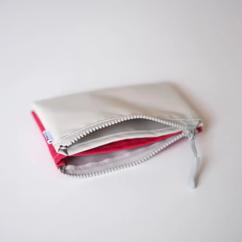 【2TONE mini wallet】3つの収納 軽量高機能ナイロン