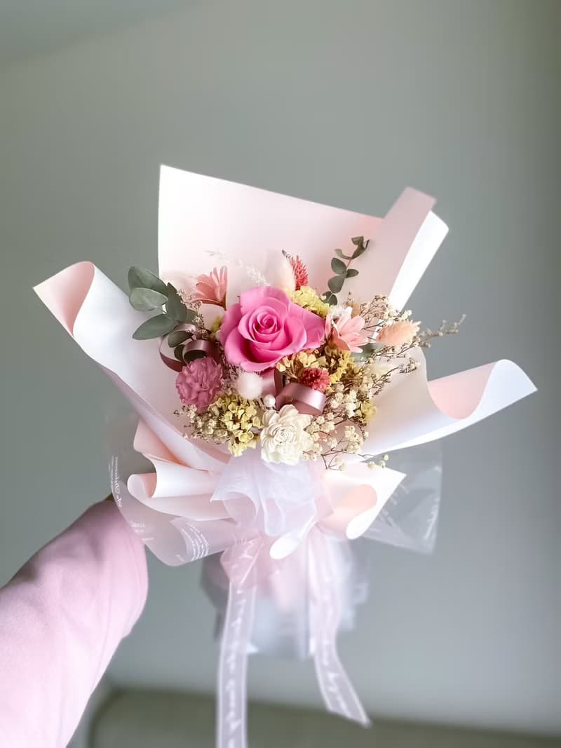 浪漫粉色韓式花束 永生花 情人節花束 告白 求婚