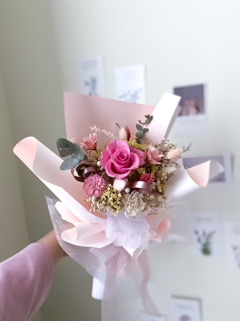浪漫粉色韓式花束 永生花 情人節花束 告白 求婚