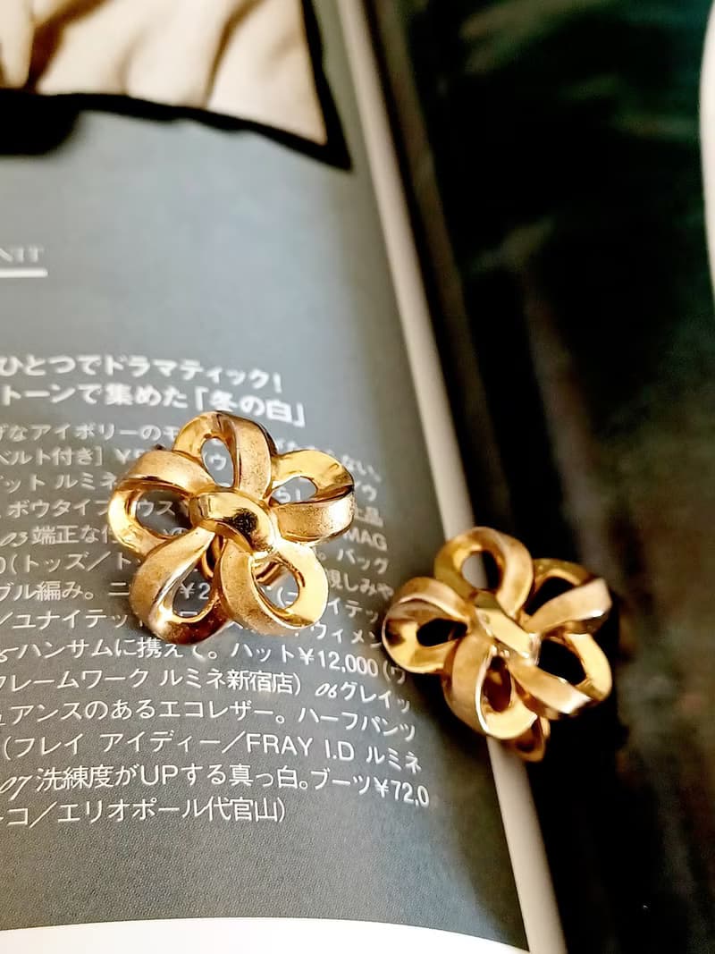 vintage jewelry Trifari 典雅金色花朵蝴蝶結 夾式耳環
