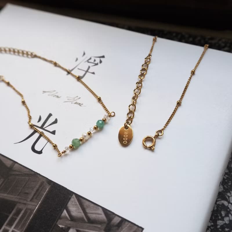 :: 花季浮光 :: 坦桑石 祖母綠石 淡水珍珠 赫基蒙水晶 細手鍊