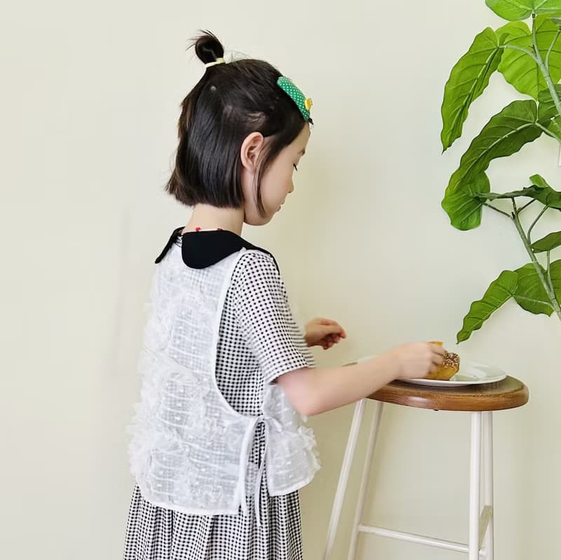 白色蕾絲花外搭背心 / 童裝 親子裝