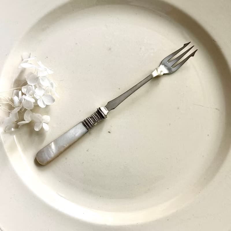 50458-珍稀古董珍珠母貝叉17.5cm