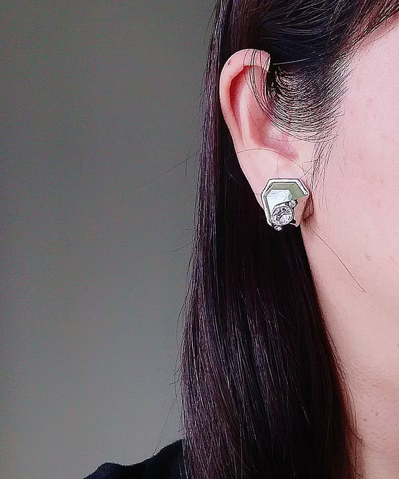 vintage jewelry  典雅墨綠塑料幾何造型 夾式耳環
