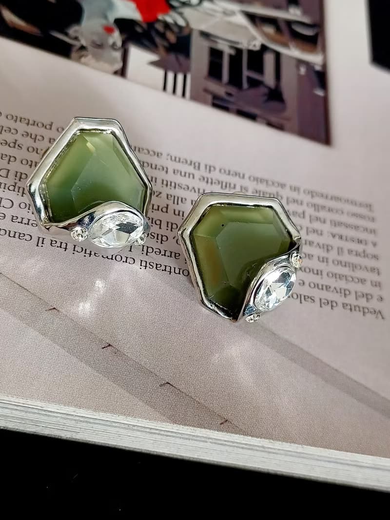 vintage jewelry  典雅墨綠塑料幾何造型 夾式耳環