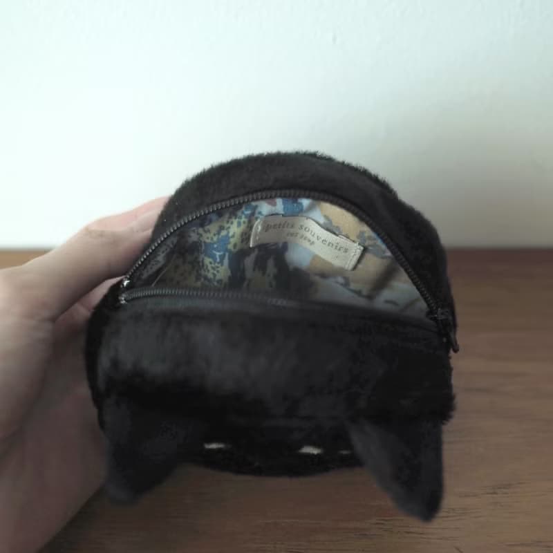 mini fluffy cat pouch