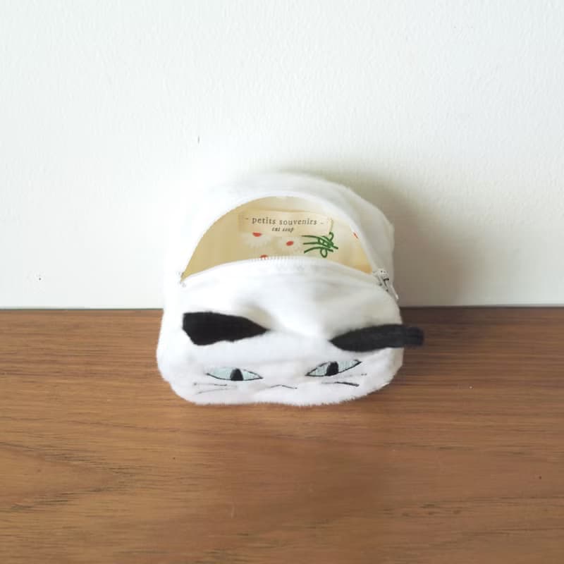 mini fluffy cat pouch
