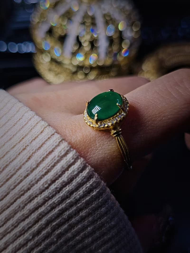 |貴氣招財|A貨翡翠冰玻綠大蛋面9.5mm純銀鍍18k黃簡約戒指