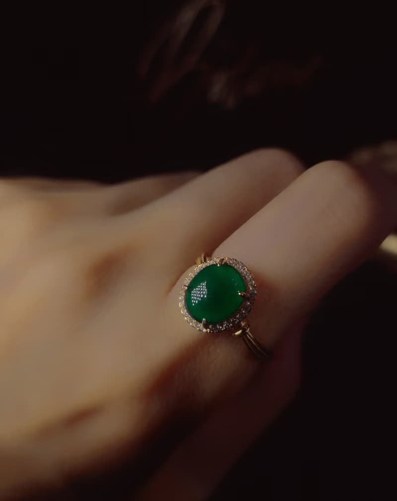 |貴氣招財|A貨翡翠冰玻綠大蛋面9.5mm純銀鍍18k黃簡約戒指