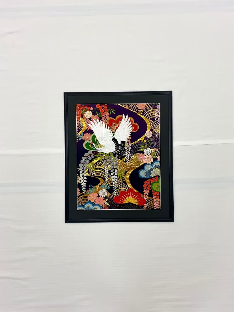 【きもの額装】113　色打掛　刺繍着物　紫　鶴　縁起物　和モダンインテリア　和室　引越祝い　新築祝い　長寿祝い made in japan