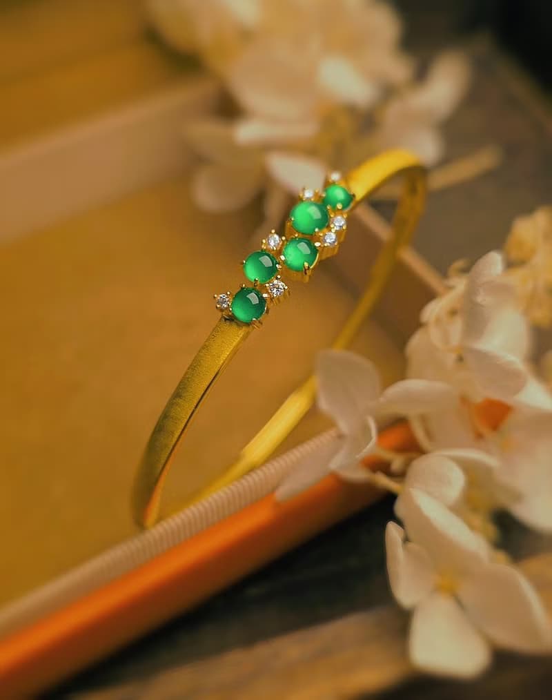 招財•健康•活力•高貴|放光冰玻陽綠|A貨翡翠純銀多顆手鐲鏈