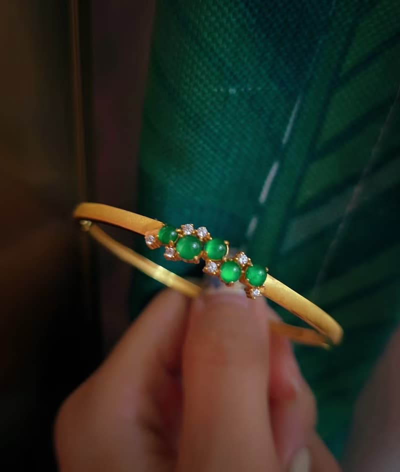 招財•健康•活力•高貴|放光冰玻陽綠|A貨翡翠純銀多顆手鐲鏈