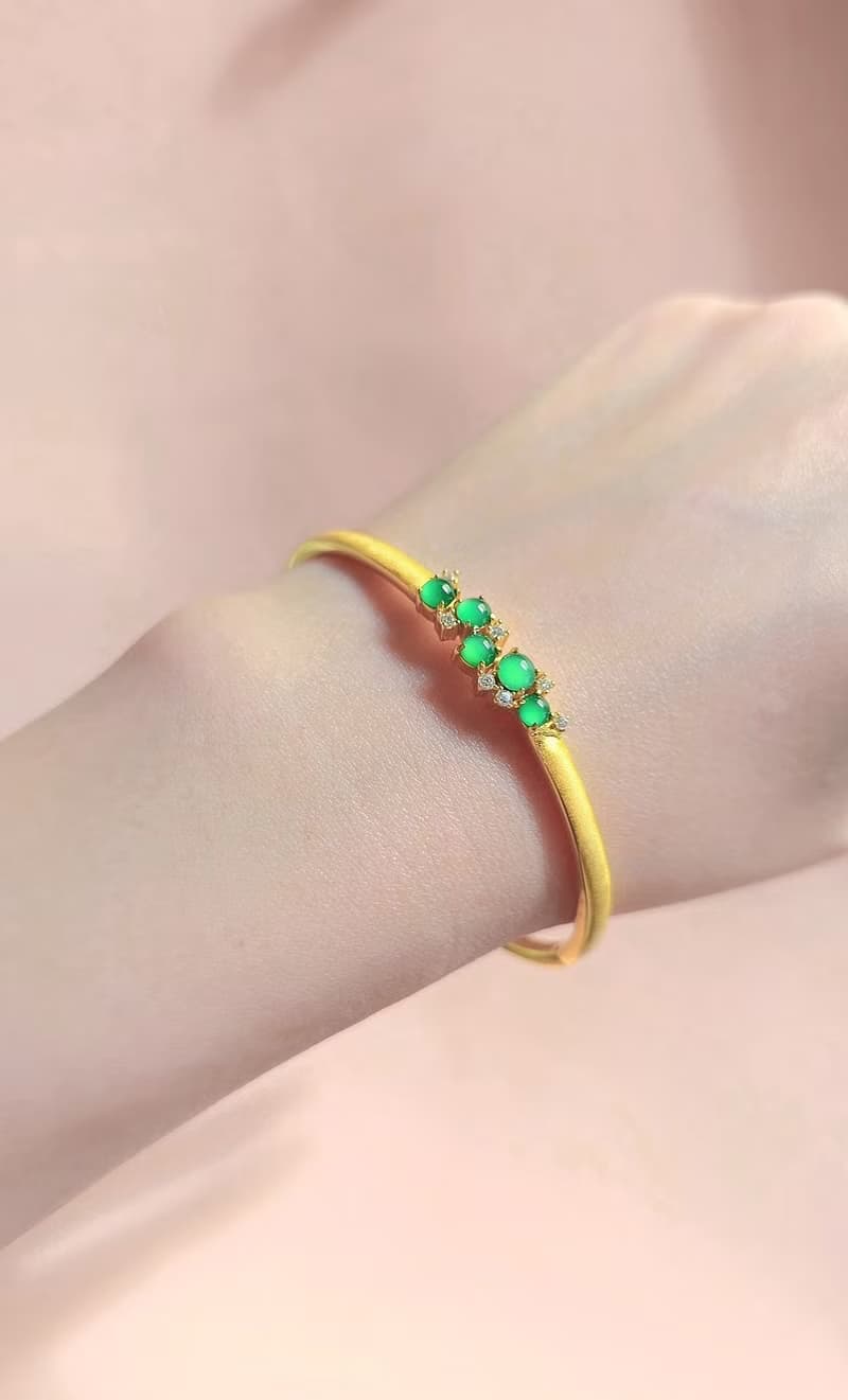 招財•健康•活力•高貴|放光冰玻陽綠|A貨翡翠純銀多顆手鐲鏈