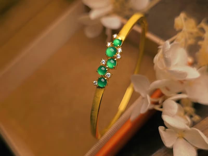 招財•健康•活力•高貴|放光冰玻陽綠|A貨翡翠純銀多顆手鐲鏈