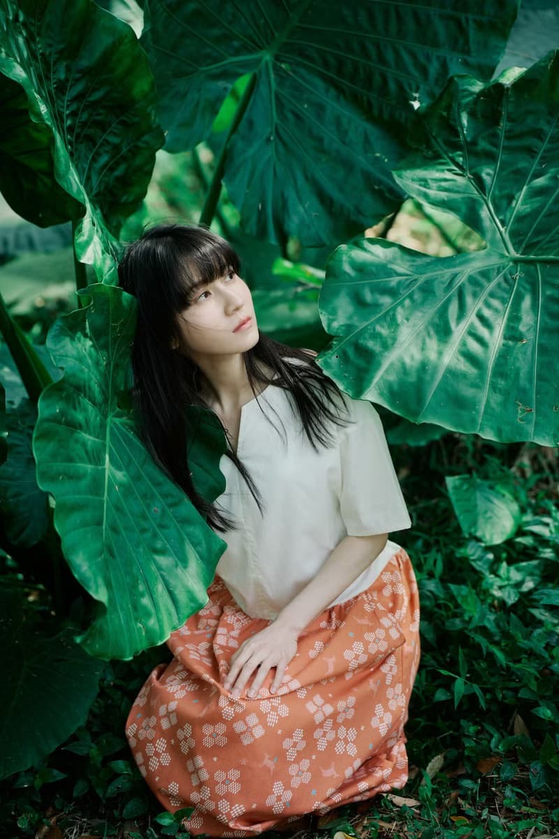印花樂X連俞涵 低腰線拼接長洋裝/花開原野/百合橙花/山羌閱覽室