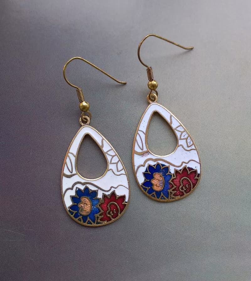 Vintage Jewelry 西洋古董飾品 白底花卉 景泰藍 耳勾 針式耳環