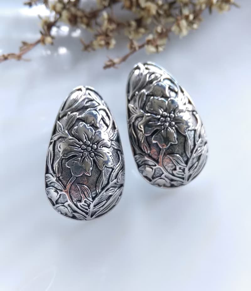 Vintage Jewelry 西洋古董飾品 銀色調 壓花紋 夾式耳環