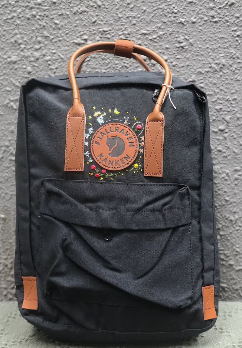小王子與玫瑰花主題--kanken黑色包--手工刺繡訂製