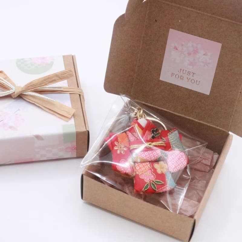 【和服鑰匙圈】紅色和風縮緬布可愛吊飾 日本手工製作