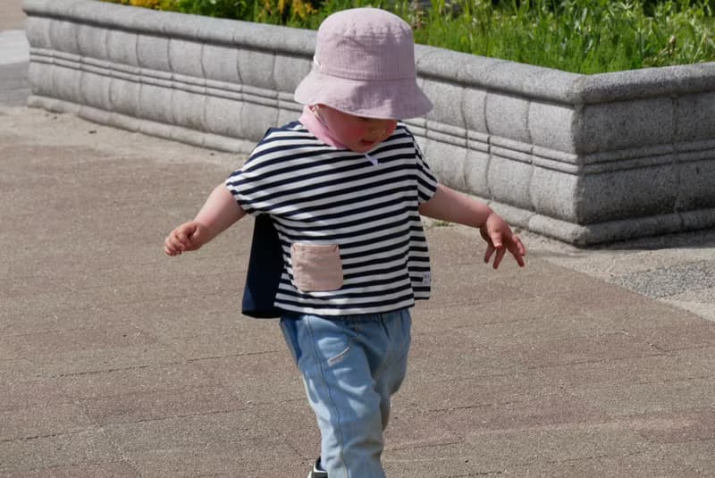 子供服　ネイビーボーダーTシャツ