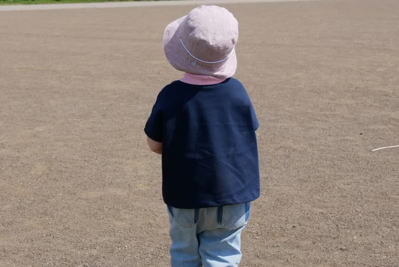 子供服　ネイビーボーダーTシャツ