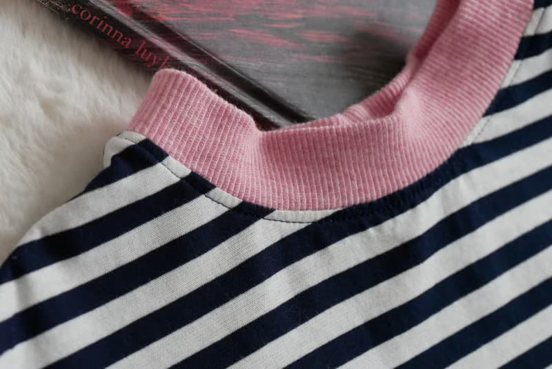 子供服　ネイビーボーダーTシャツ