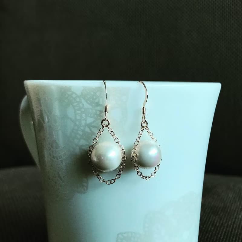 イヤリング&ピアス・一粒貝パールとチェーンのピアス・TrinityPr03