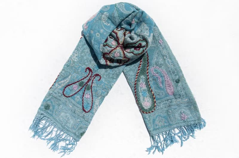 羊絨毯刺繡羊毛披肩/針織圍巾/刺繡圍巾/羊絨披巾/喀什米爾Cashmere 聖誕禮物 情人節禮物 交換禮物 生日禮物-花