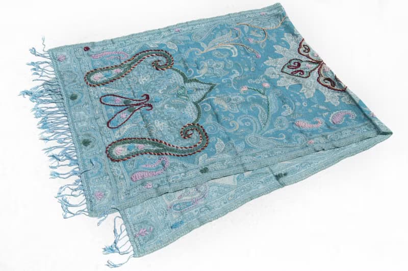 羊絨毯刺繡羊毛披肩/針織圍巾/刺繡圍巾/羊絨披巾/喀什米爾Cashmere 聖誕禮物 情人節禮物 交換禮物 生日禮物-花