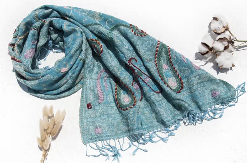 羊絨毯刺繡羊毛披肩/針織圍巾/刺繡圍巾/羊絨披巾/喀什米爾Cashmere 聖誕禮物 情人節禮物 交換禮物 生日禮物-花