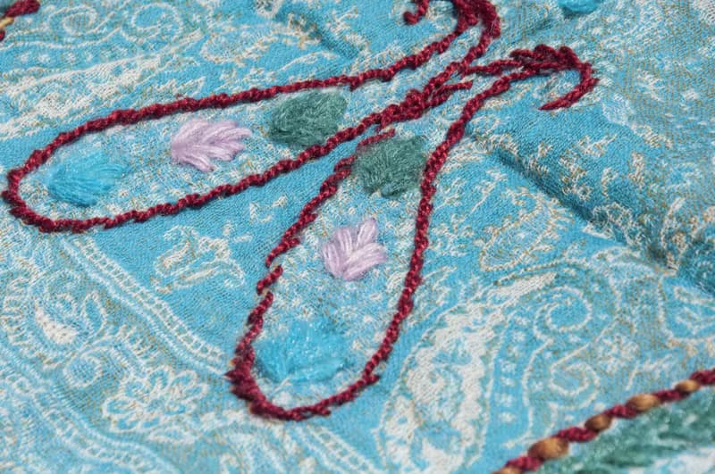 羊絨毯刺繡羊毛披肩/針織圍巾/刺繡圍巾/羊絨披巾/喀什米爾Cashmere 聖誕禮物 情人節禮物 交換禮物 生日禮物-花