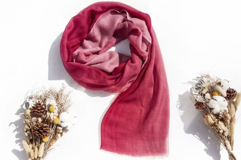 喀什米爾Cashmere/羊絨圍巾/純羊毛圍巾披巾/戒指絨披肩-漸層紅色