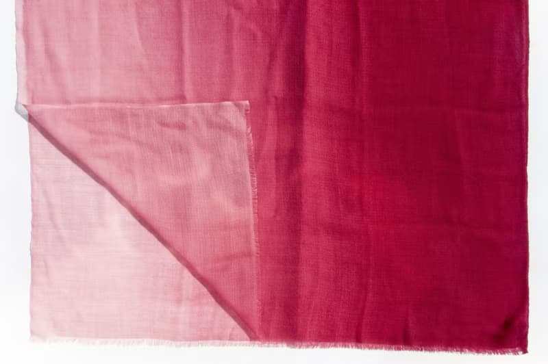 喀什米爾Cashmere/羊絨圍巾/純羊毛圍巾披巾/戒指絨披肩-漸層紅色