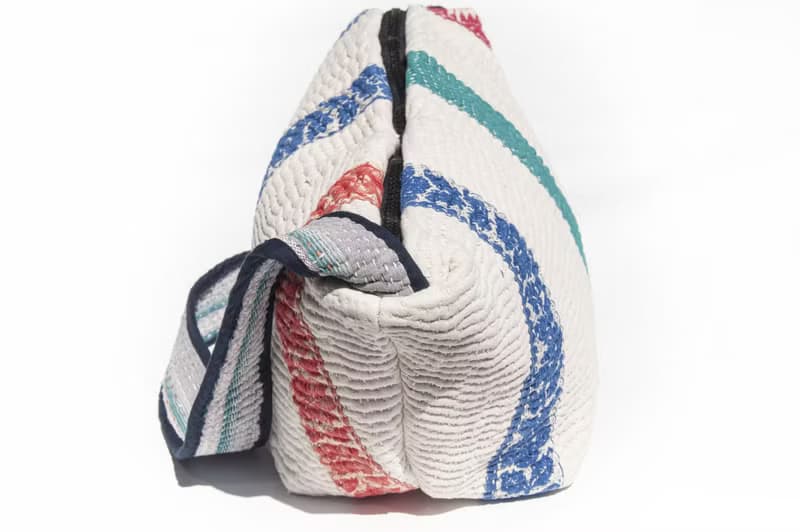 隨身腰包 古布腰包 手工刺繡側背包 斜背包 胸前隨身包 單肩包-白