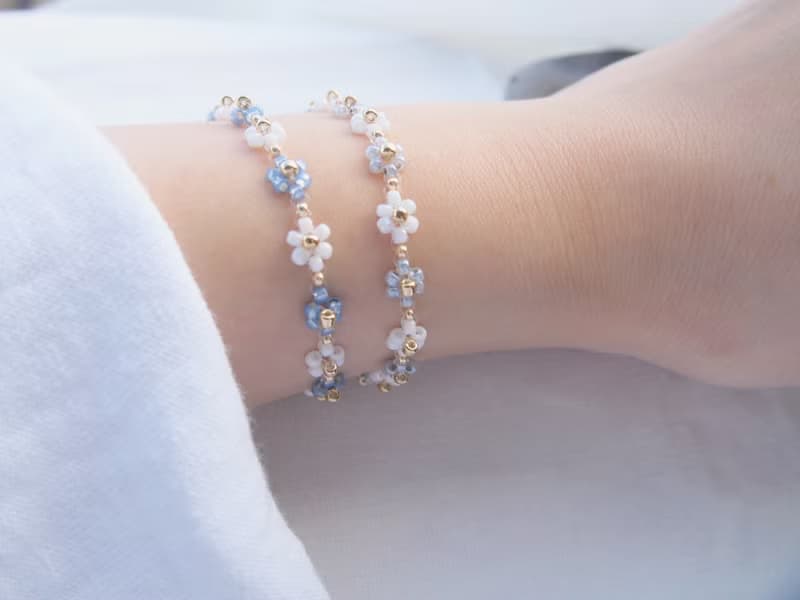 ビーズブレスレット　マグネット着脱　pearl blue & pearl gray 【２つセット】