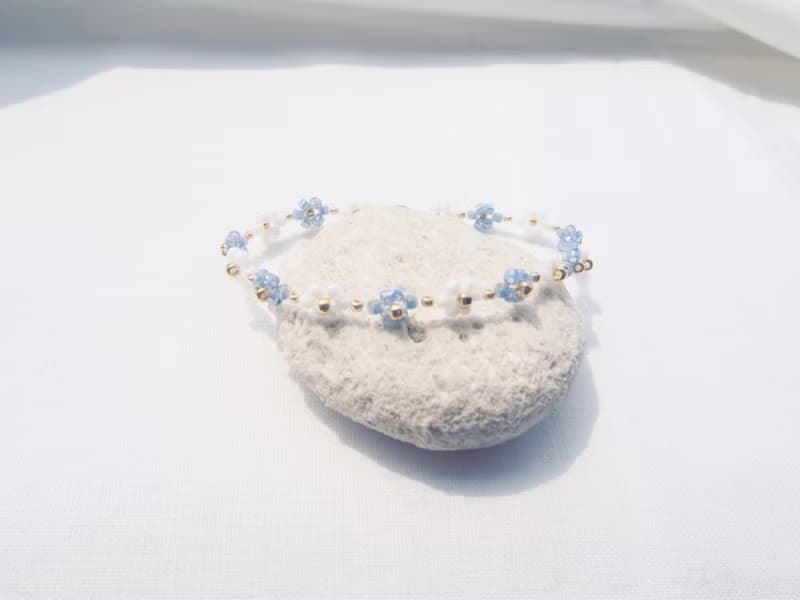 ビーズブレスレット　マグネット着脱　pearl blue & pearl gray 【２つセット】