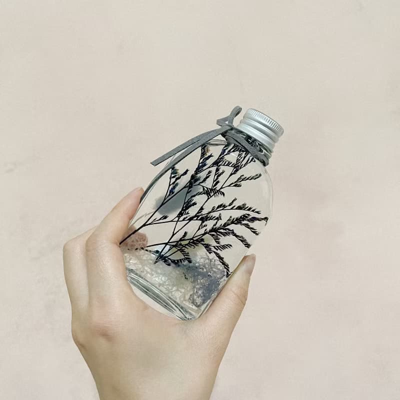 獨舞日念 x 浮游花瓶 x 煙灰藍