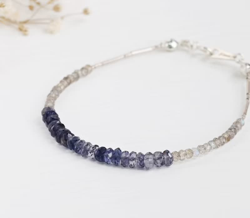<摯愛>堇青石x拉長石 925純銀手鍊 12月誕生石 Lolite silver bracelet 輕珠寶 母親節 情人節 生日禮物 紀念日 宴會 party 交換禮物 聖誕節