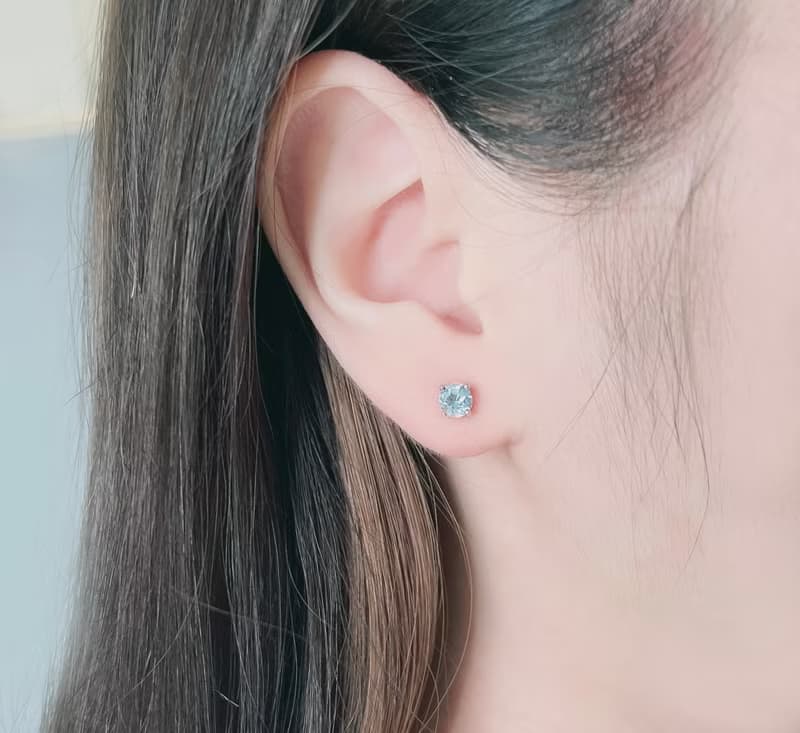 初雪 | 拓帕石 簡約圓形 單鑽爪鑲 耳環 耳針 生日禮物 畢業 職場