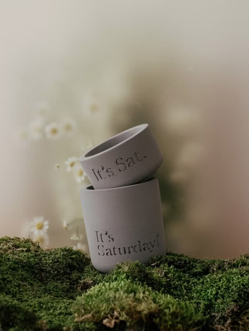 It's Saturday 書紙茶香調 手工水泥杯大豆蠟燭 BOOK100 紙上城市
