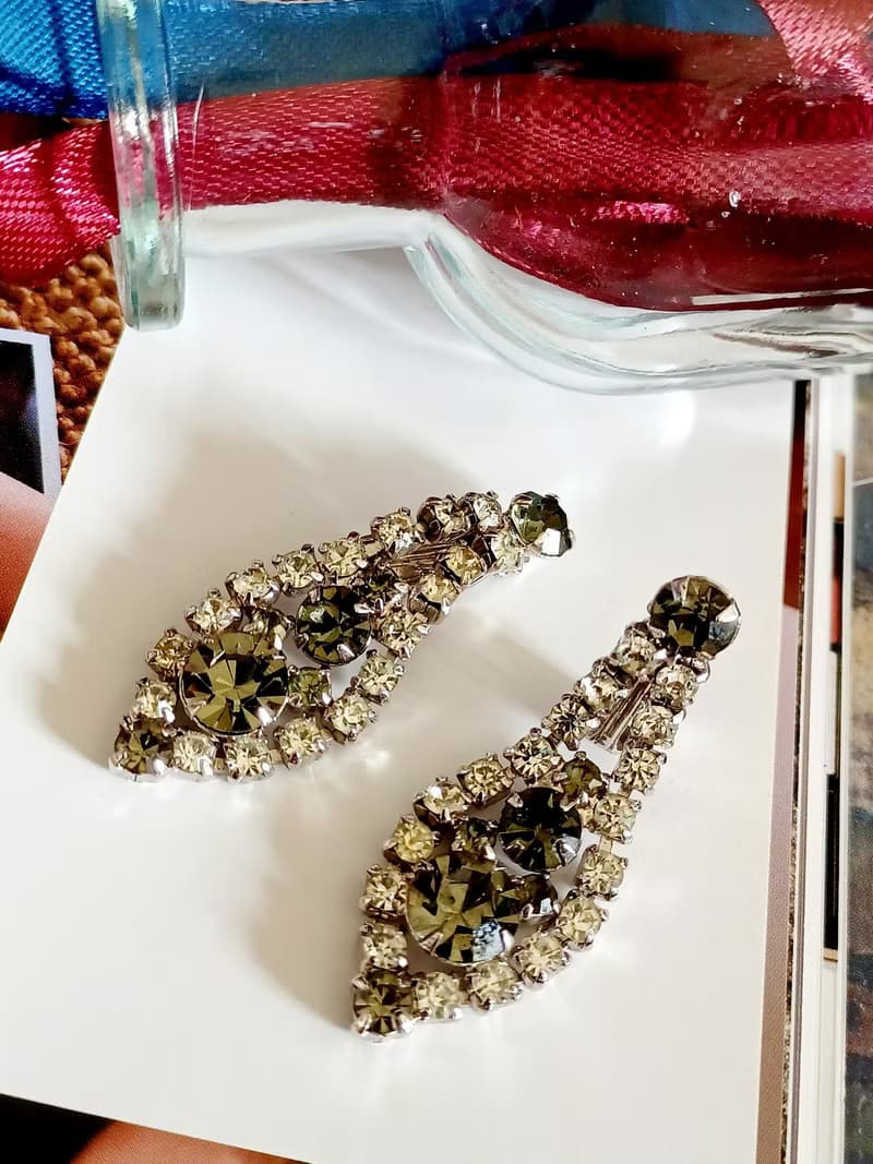 vintage jewelry 氣質佳人垂墜茶色萊茵鑽 夾式耳環