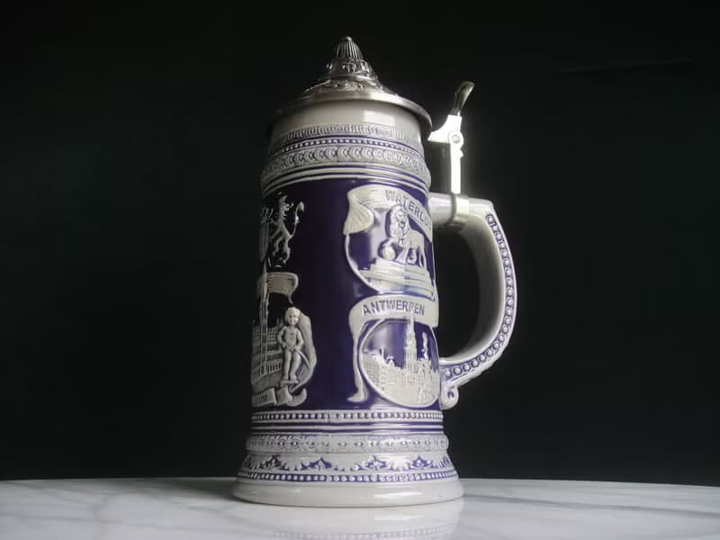 【老時光 OLD-TIME】早期二手比利時浮雕陶瓷啤酒杯