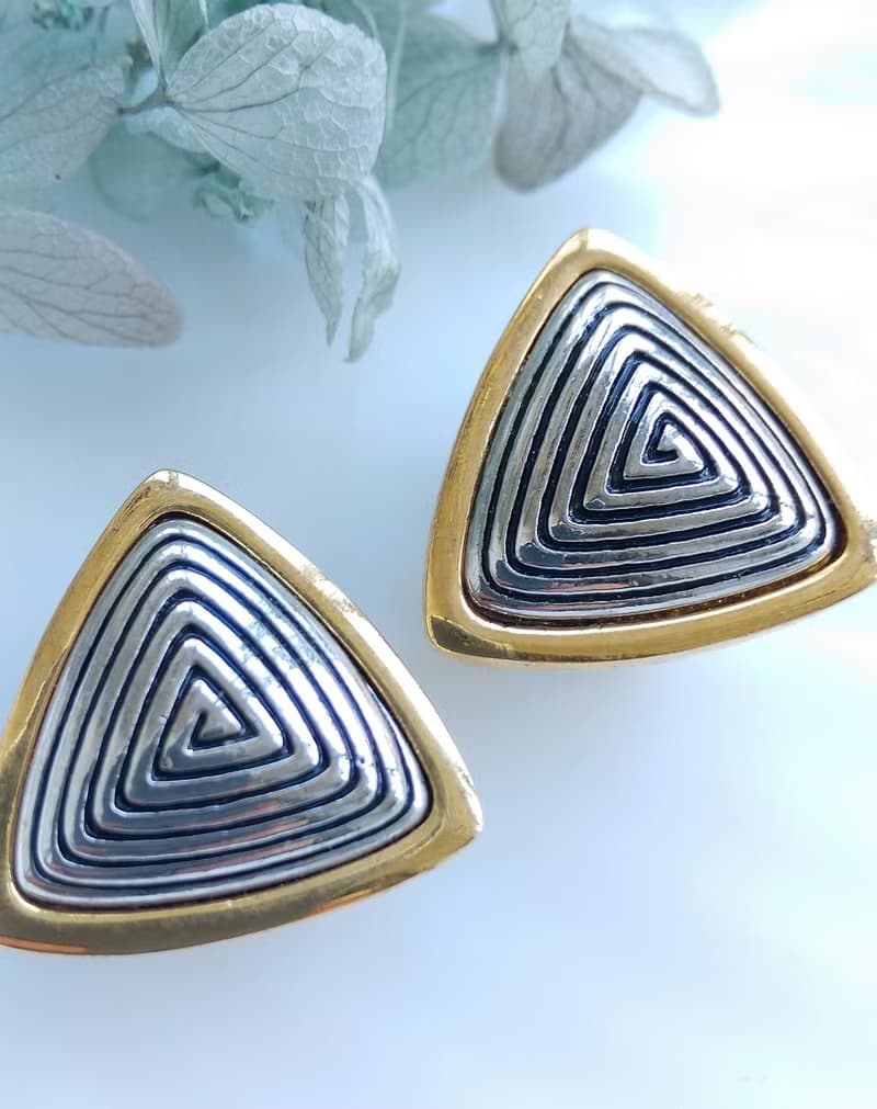 Vintage Jewelry 西洋古董飾品 三角迷宮 夾式耳環