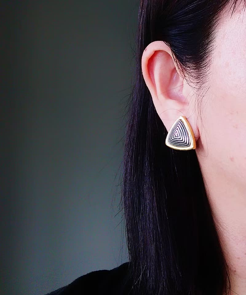 Vintage Jewelry 西洋古董飾品 三角迷宮 夾式耳環