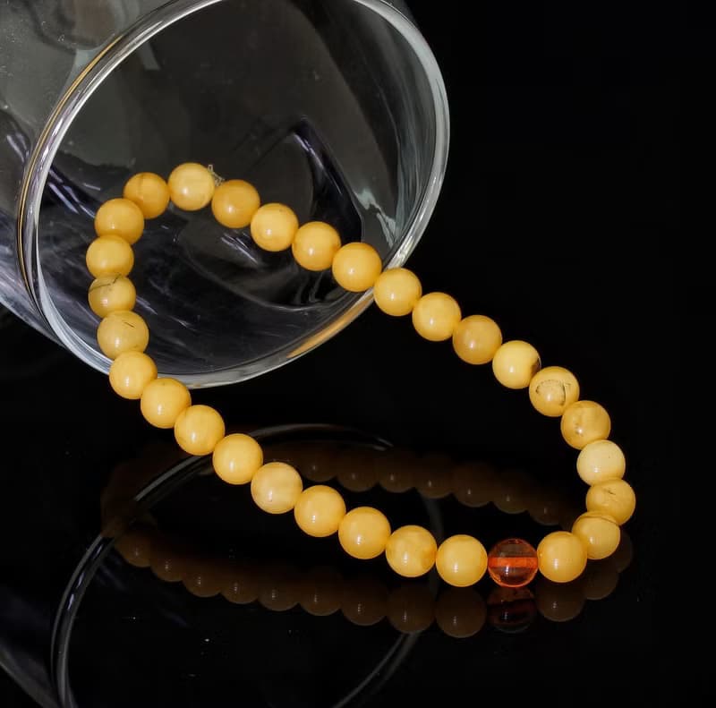 俄料白花蜜臘 6mm 手鍊 ( Natural Baitic Amber 6mm Bracelet )