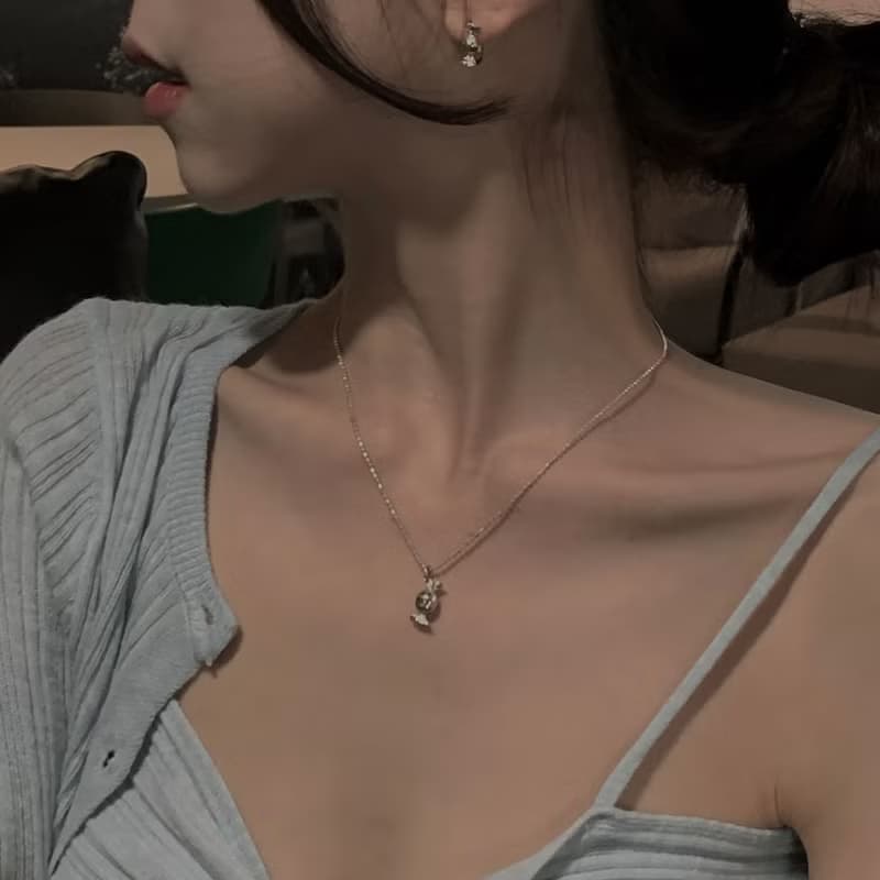 Candy Silhouette Necklace with Italian Chain in 925 Sterling Silver